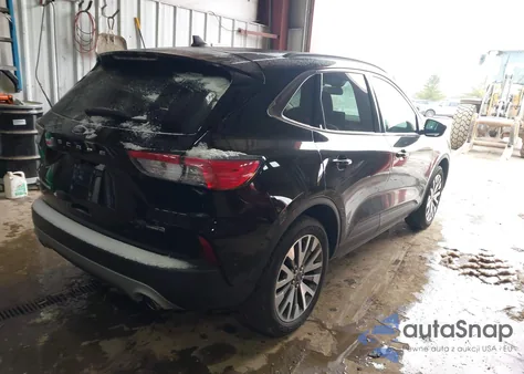 2021 Ford Escape Titanium Hybrid from USA, damaged, VIN 1FMCU9DZ1MUA86217